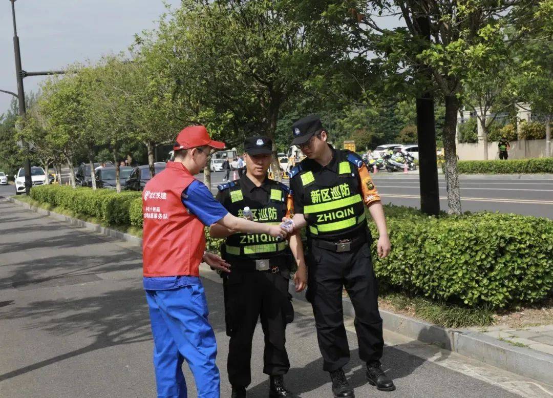 考场之外!中铁十四局为高考学子"上大分"