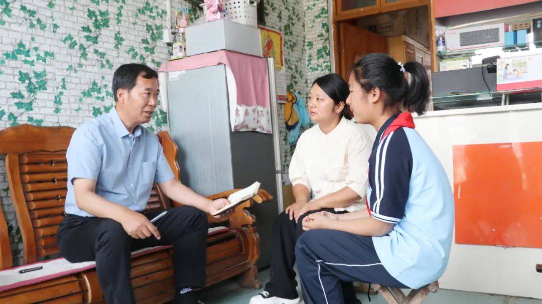 肥城马成东:三十年坚守 践行教书育人初心使命