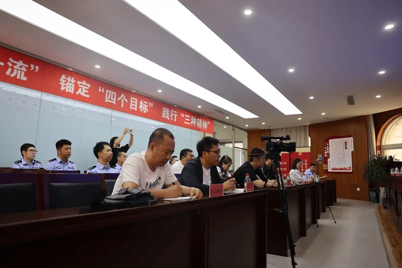 内蒙古赤峰公安召开新闻发布会通报打击整治网络谣言违法犯罪活动举措