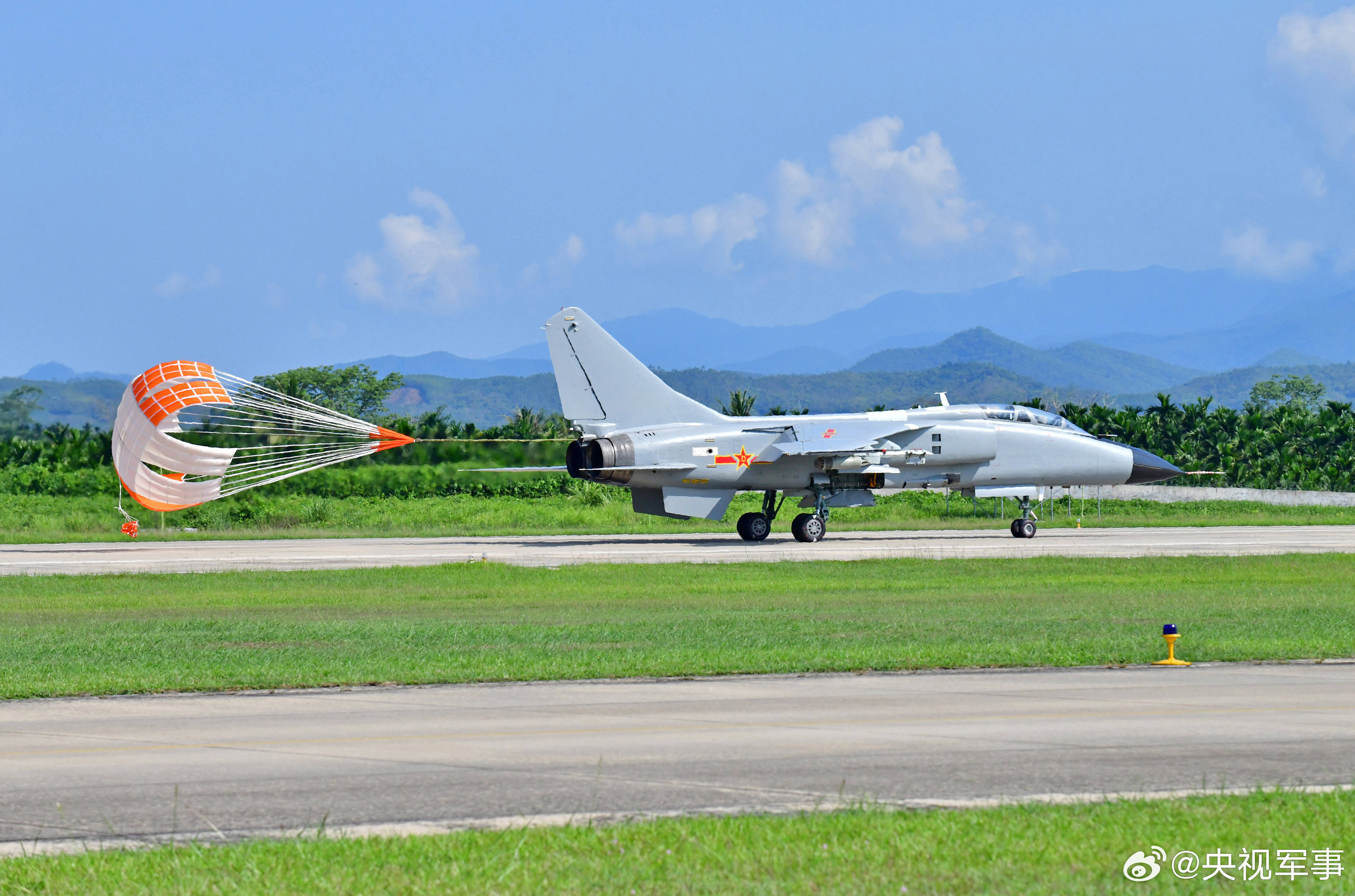 空军基地训练图片