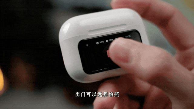 还成功融入了华为生态产品体系,其中一款塞尔兰斯(深蓝斯)剃须刀还