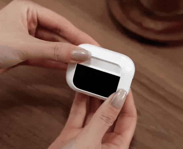 还成功融入了华为生态产品体系,其中一款塞尔兰斯(深蓝斯)剃须刀还