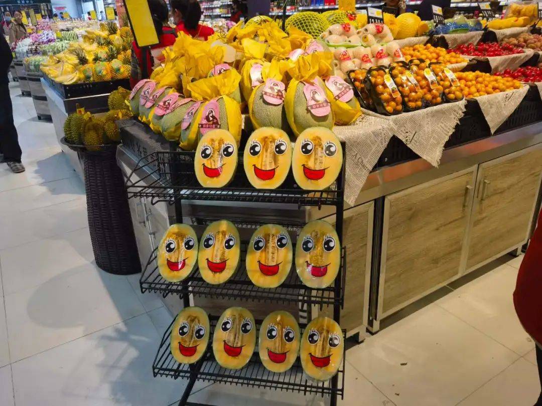 超市水果按颜色和形状陈列逻辑!