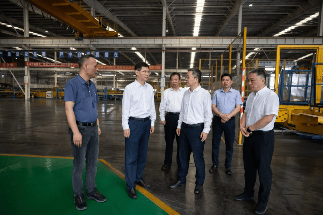 6月14日上午,郴州市委副书记,市长阚保勇到资兴市现场调研督导中央