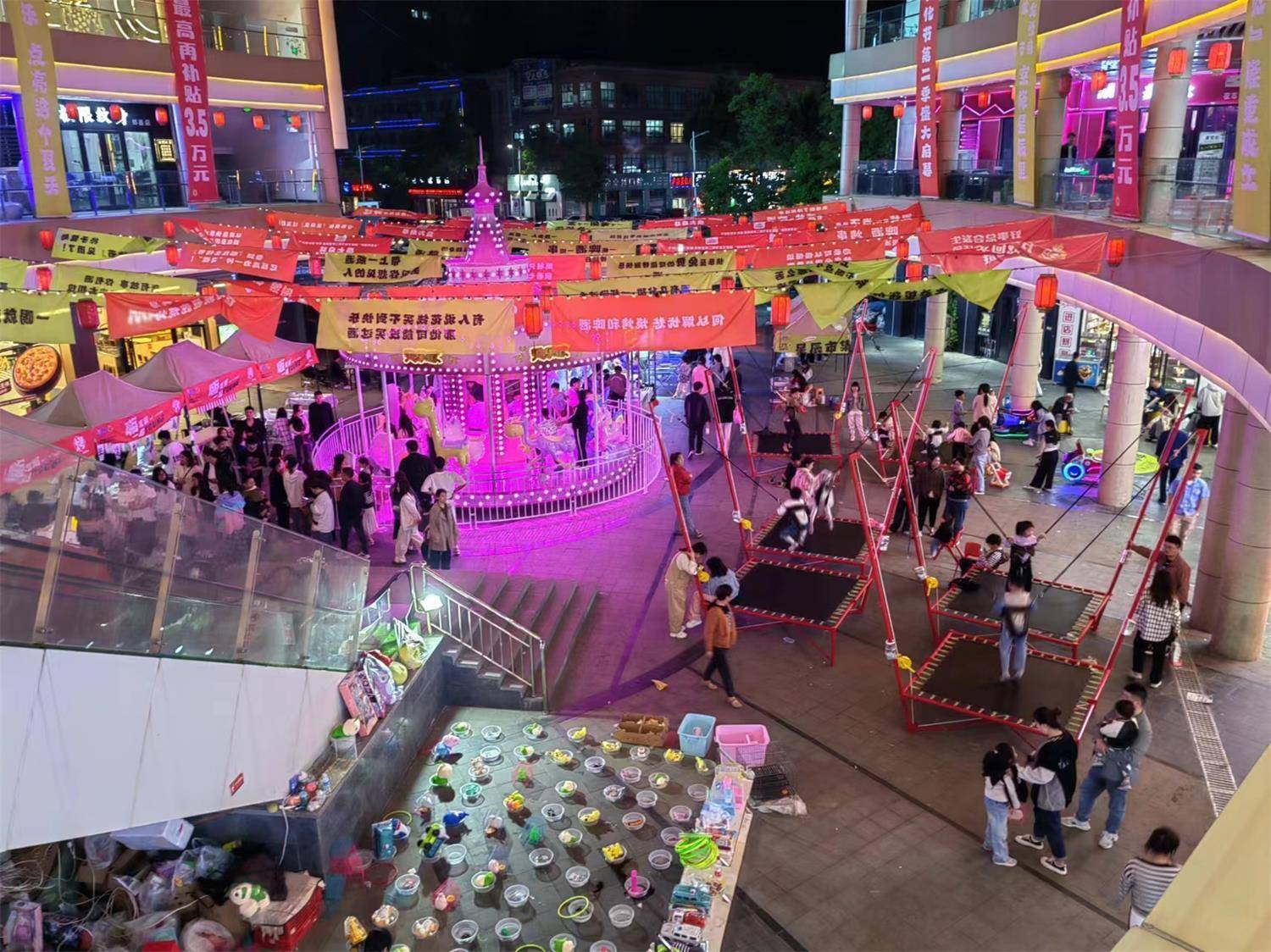 郏县:璀璨"夜经济"让老城区焕发新活力