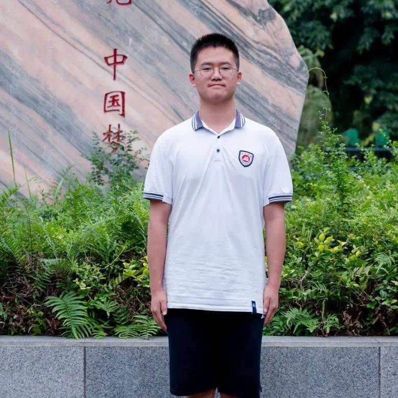 20班 周鑫21班 何宇倬25班 贾亚蕾33班李欣悦35班 罗云妮43班 曾琳童