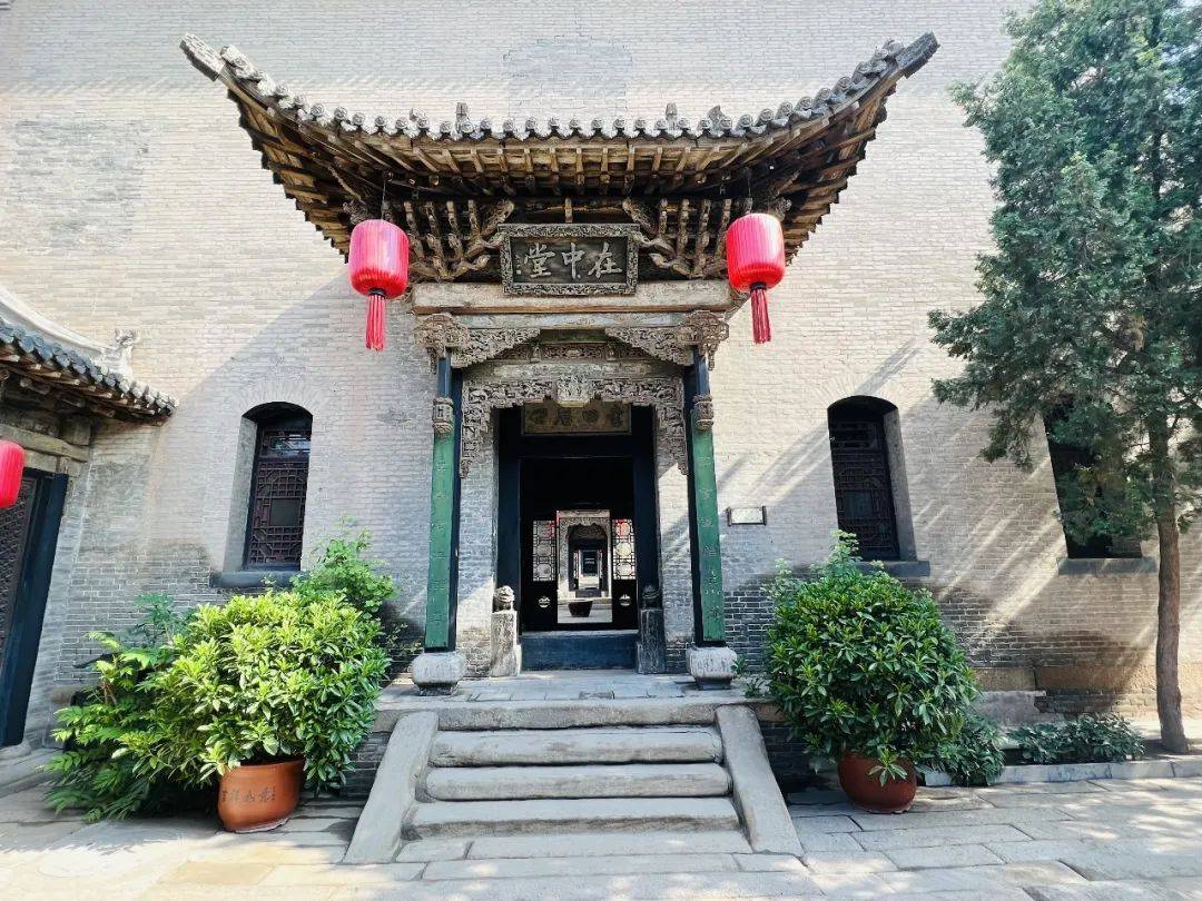 欢迎你到乔家大院来!