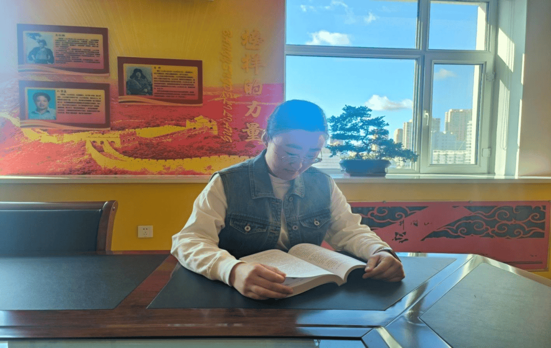 牡丹江客运段举办"书香铁路·风采"第十届书香铁路女职工读书活动