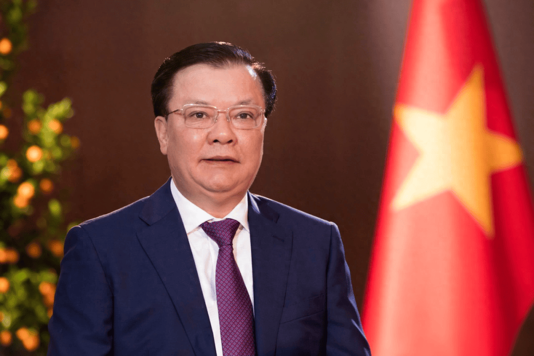 丁进勇目前是越共中央政治局16名成员之一,2021年起担任河内市委书 