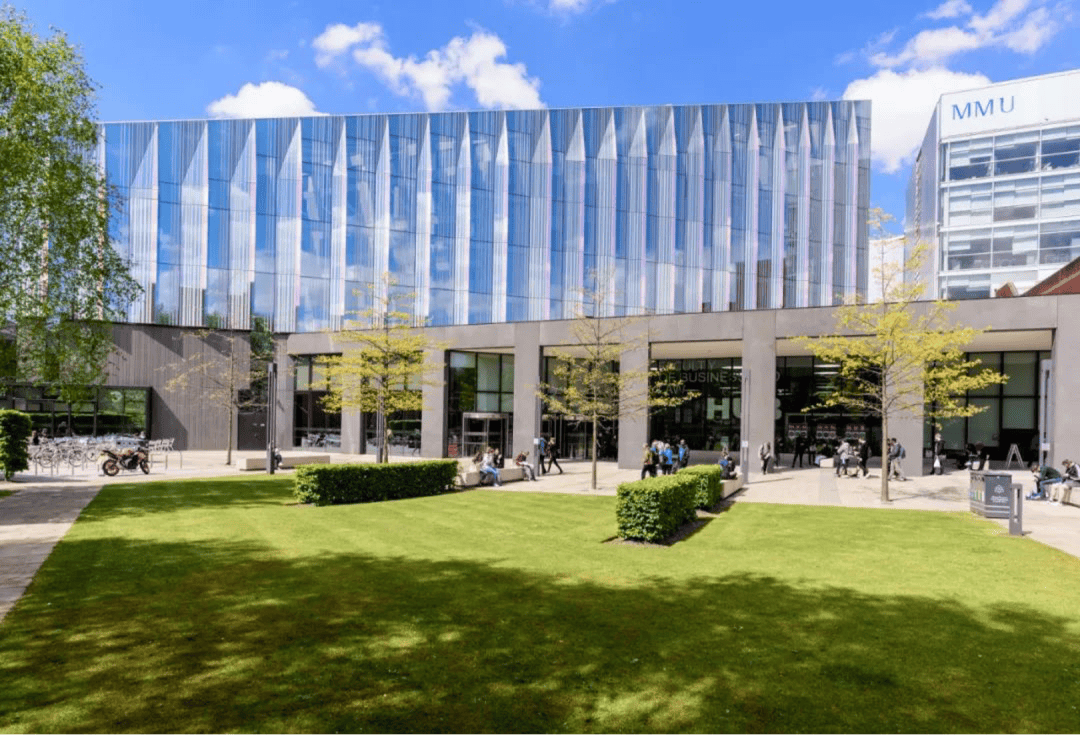 曼彻斯特城市大学商学院在2019年12月成为全球少数获得三重认证的商