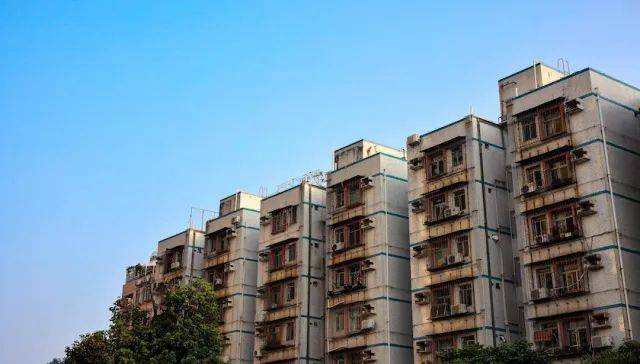 三年跌幅近10万/平,深圳一网红学区房价格暴跌_二手房_成交_泡沫
