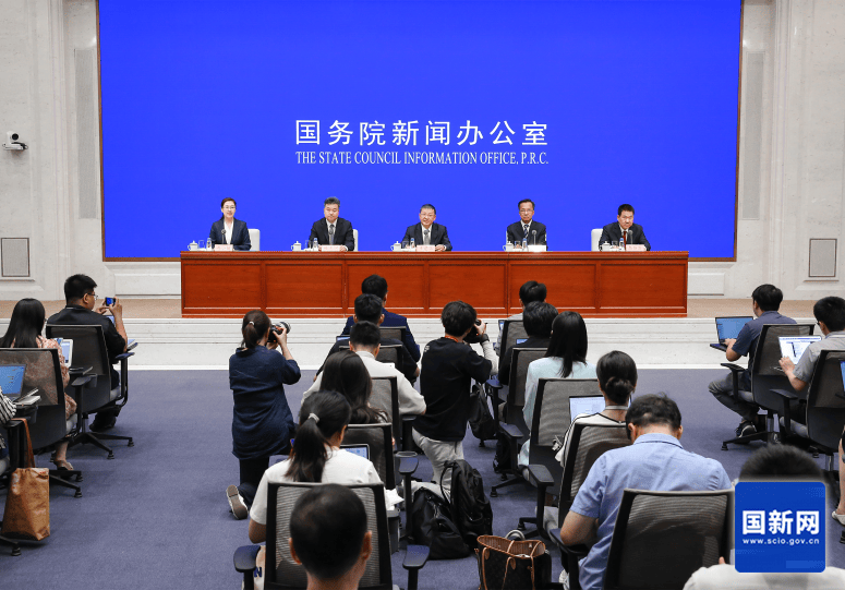 国新办举行“推动高质量发展”系列主题新闻发布会_新能源_先生_革命
