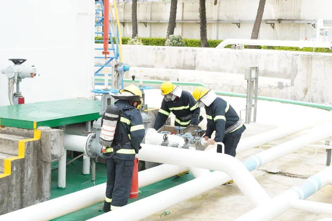 "锤炼应急力量,确保安全无懈"——石井镇开展危险化学