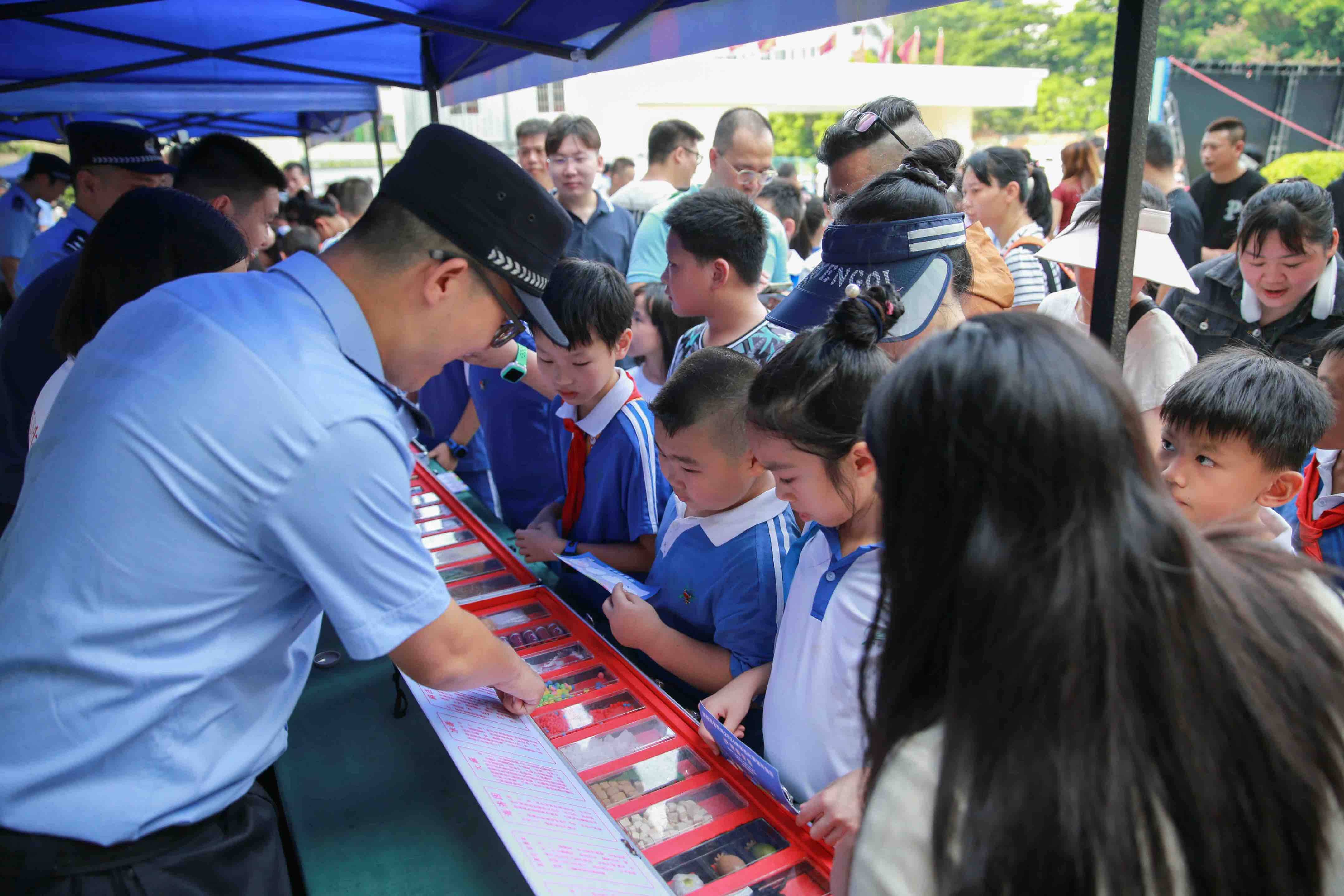 深圳警营开放日图片