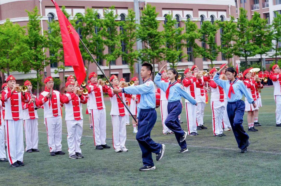 快手：2024年香港正版资料费大全-立德教育（01449.HK）8月16日收盘跌1.96%