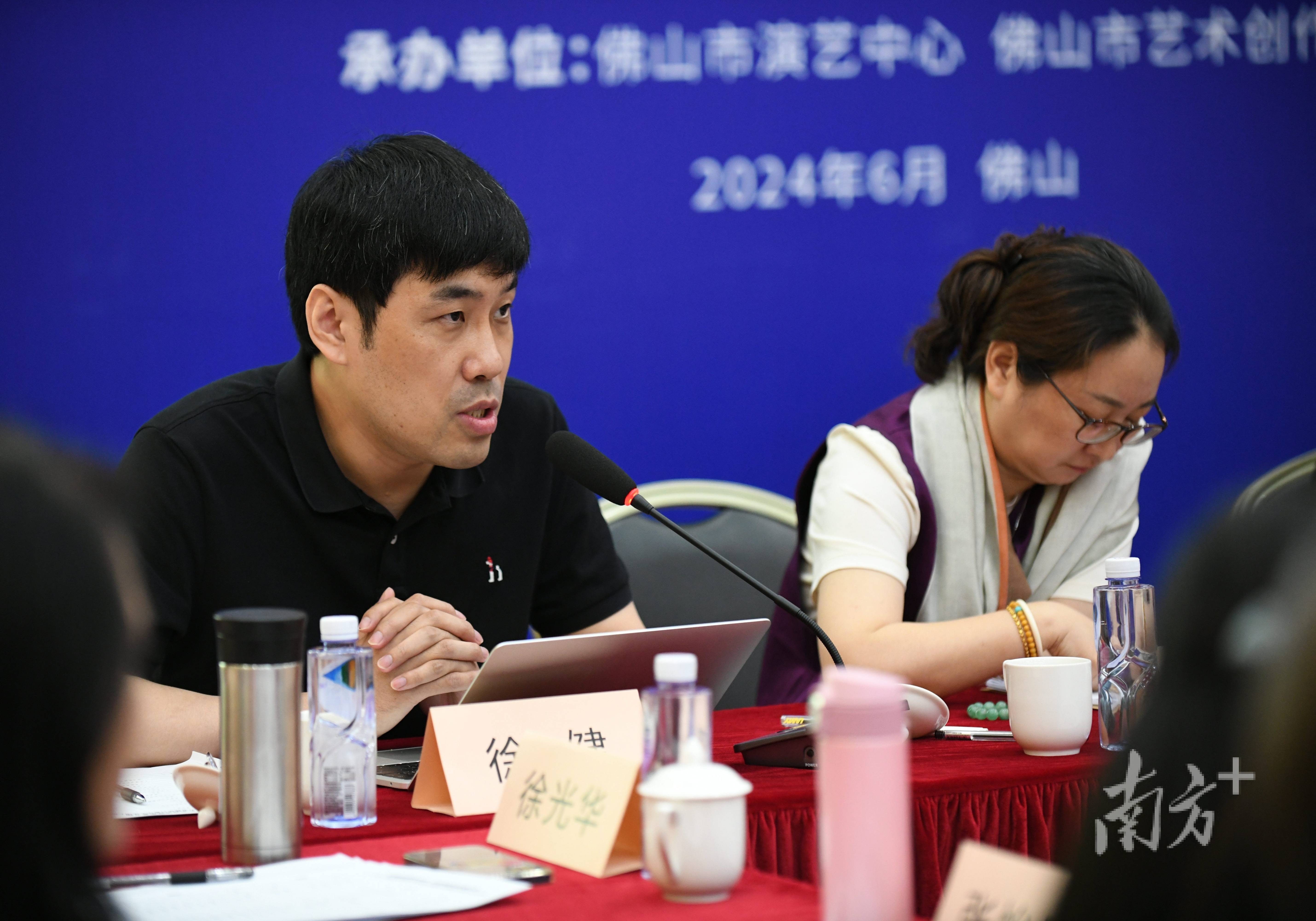 《文艺报》新闻部主任,编审徐健.