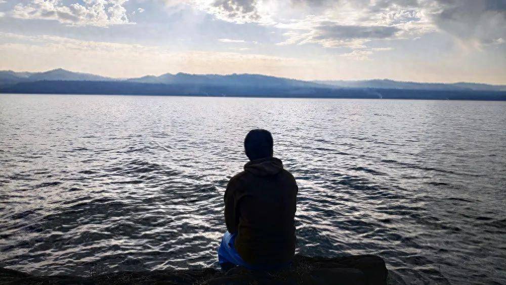 工作中,请不要欺负那个一身软肋的人