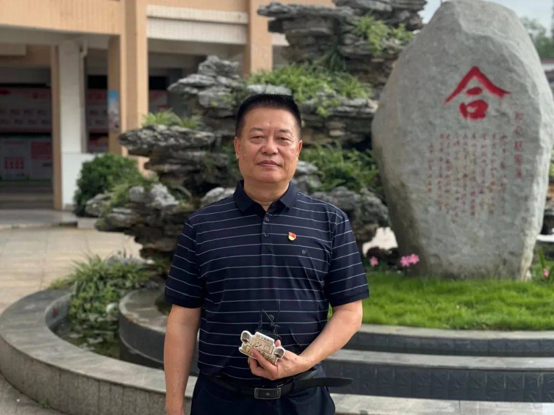 谢良豪赣州市章贡中学京九路校区副校长《校园金话筒》栏目播出时间