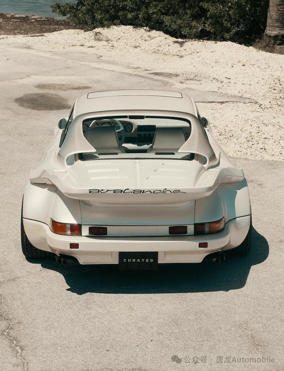 经典跑车面对面】八十年代的改装风潮：法拉利Testarossa Koenig与珍珠白Porsche Gemballa的对决