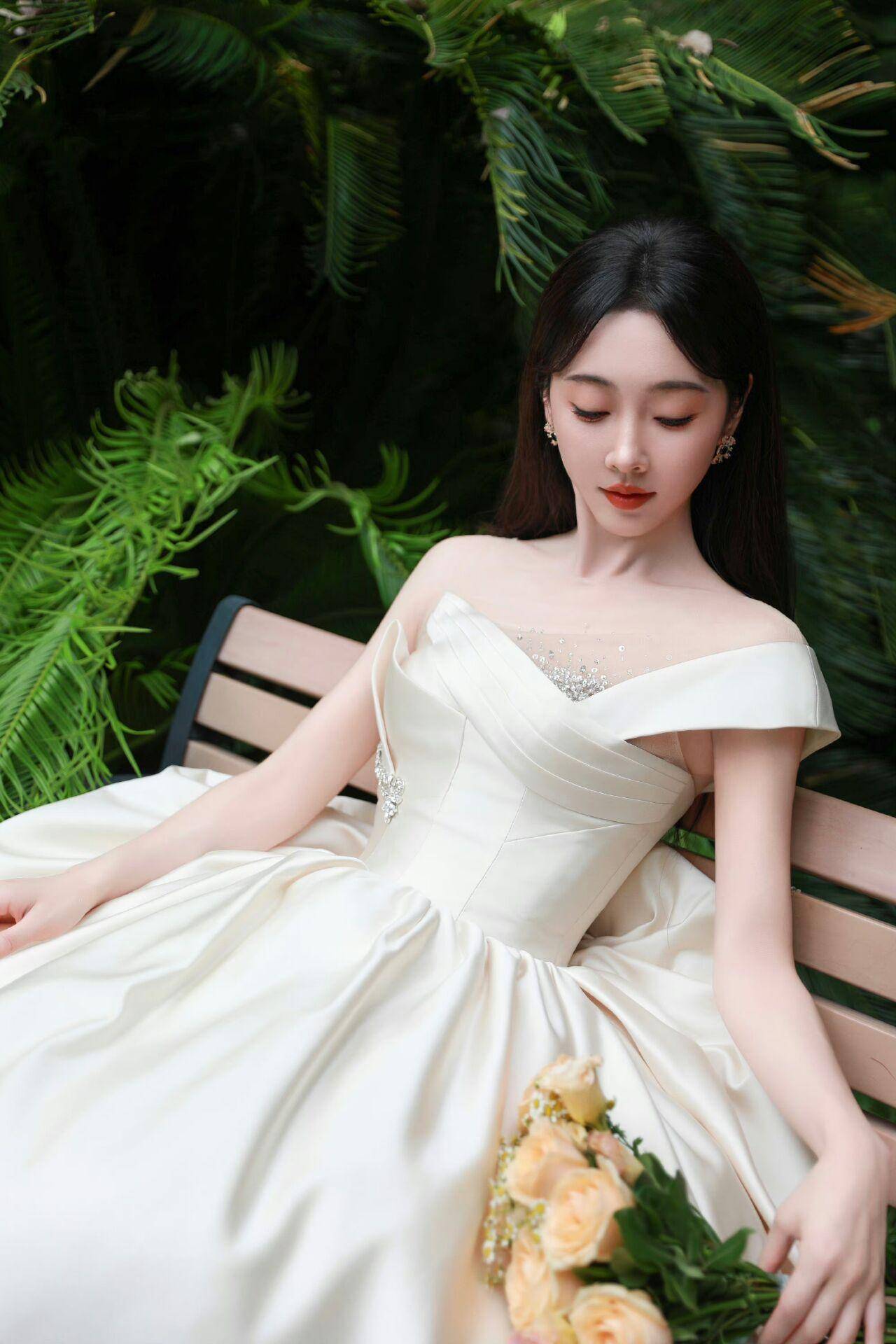 明星宣璐写真合集:师姐好美!
