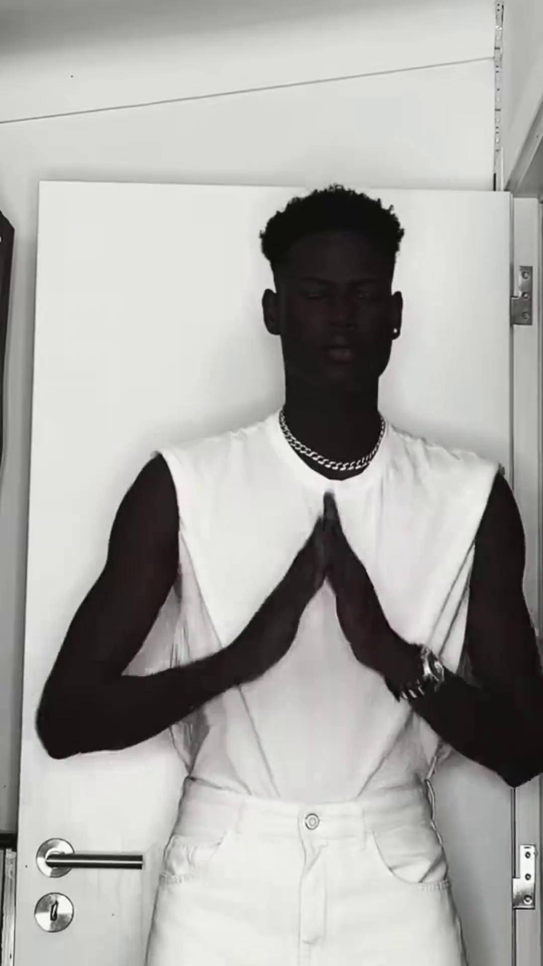 真的有皮肤颜色这么黑的人吗黑人肤色皮肤颜色