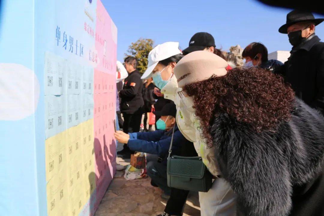 都有很多家长围观"婆婆妈妈相亲会"每年都会组织公益活动从2021年至今