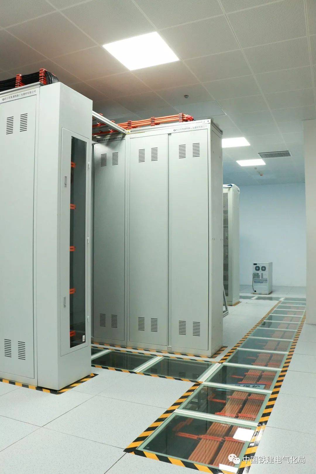 我见过最漂亮的弱电工程!_机房_线缆_电缆