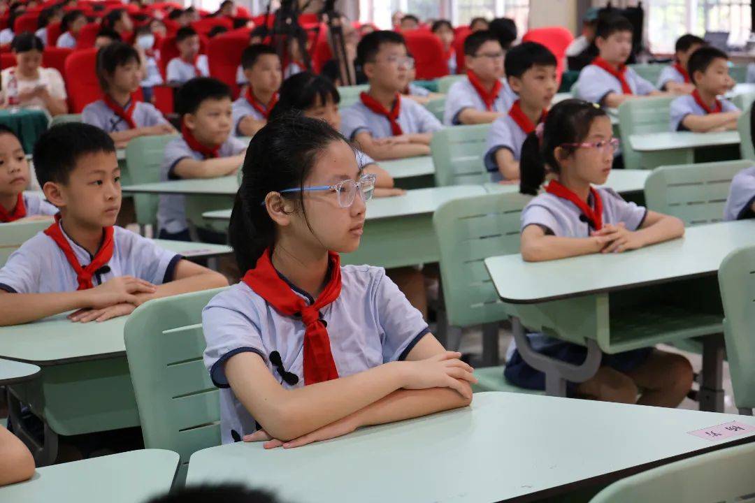 小北路小学五年级的陈同学说:"这次的讲座很有意思,不仅让我掌握了