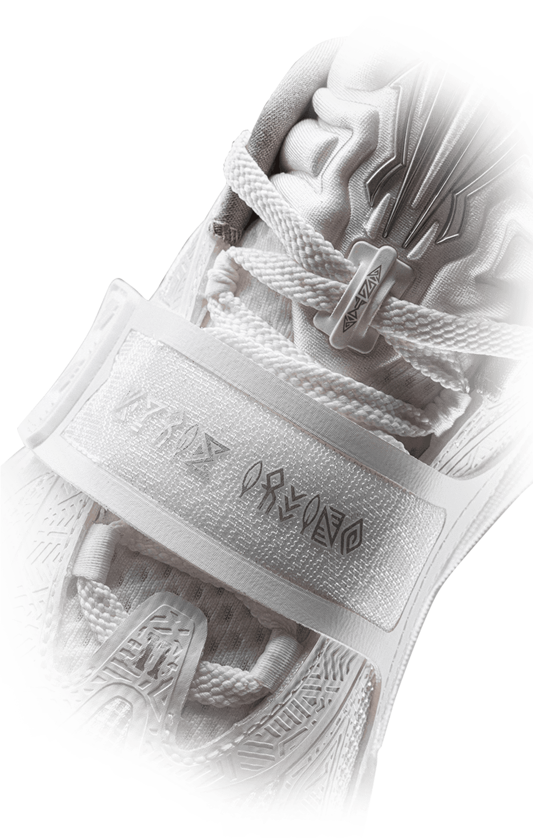 安踏|欧文一代 「白幽灵」灵动突破