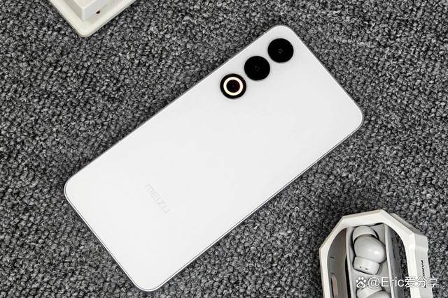 一秒卖出1亿元,骁龙8gen3 三星旗舰屏 2亿像素,价格跳水至新低_魅族