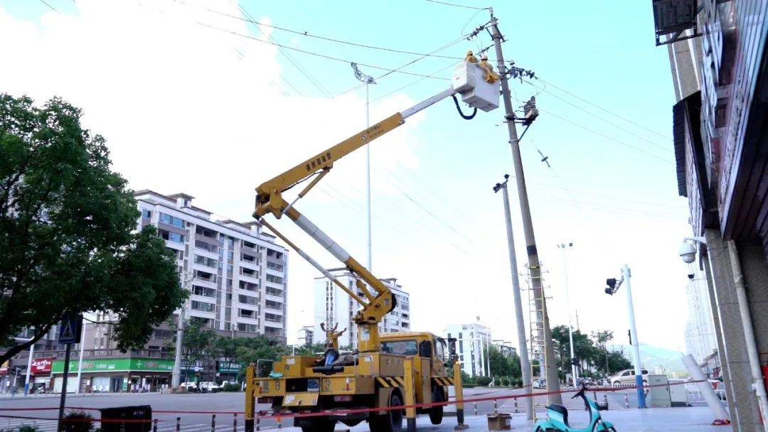 会昌:供电设备"体检" 护航清凉度夏