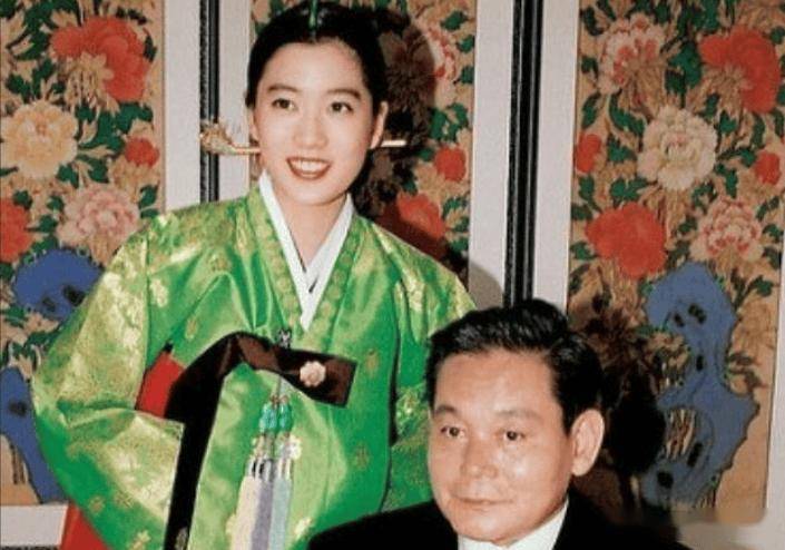 三星前"太子妃":为了娘家和李在镕离婚,交往影帝男友很幸福
