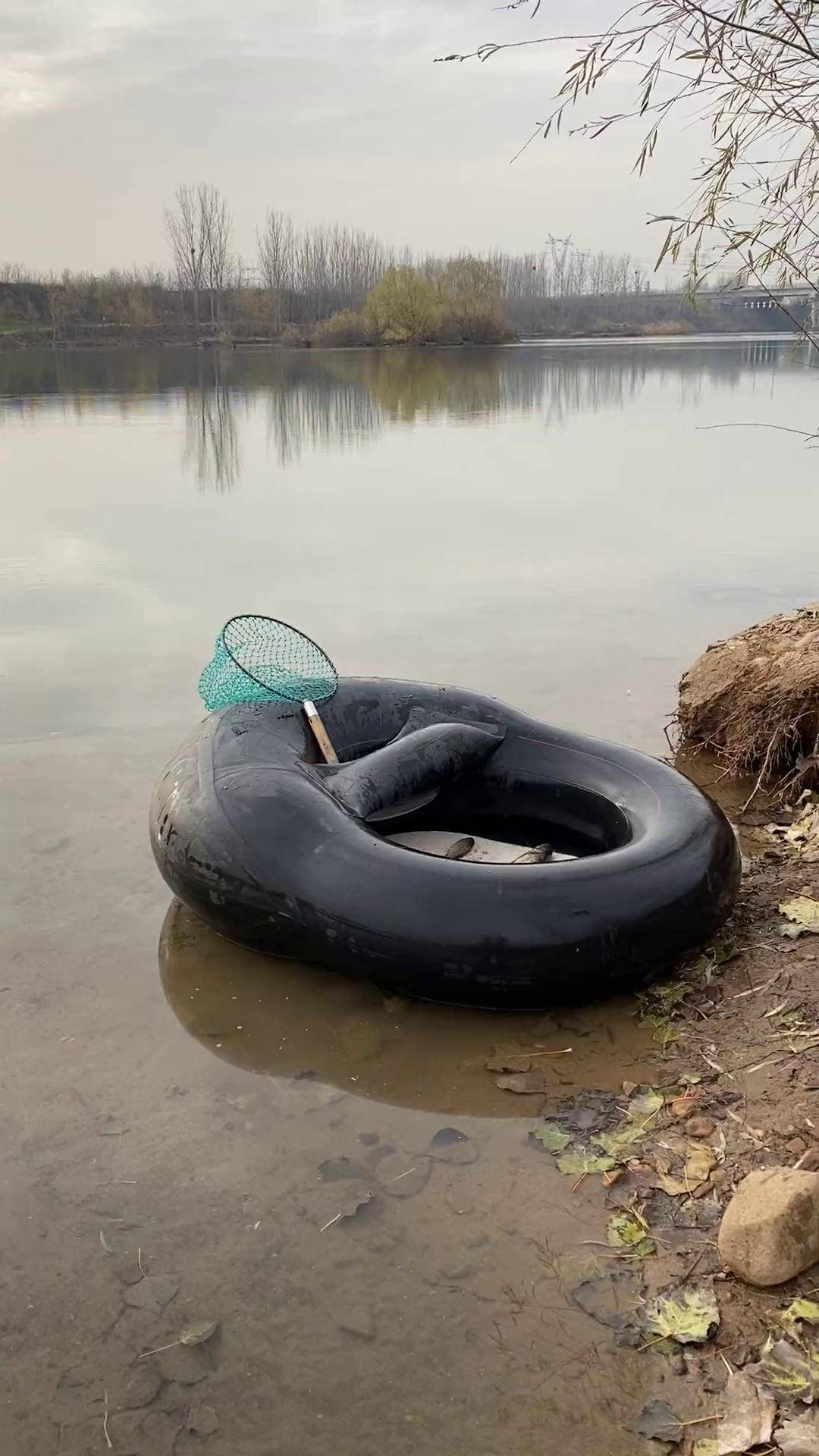 花脸苗轮胎船 内胎船 橡皮艇 钓鱼船 皮划艇