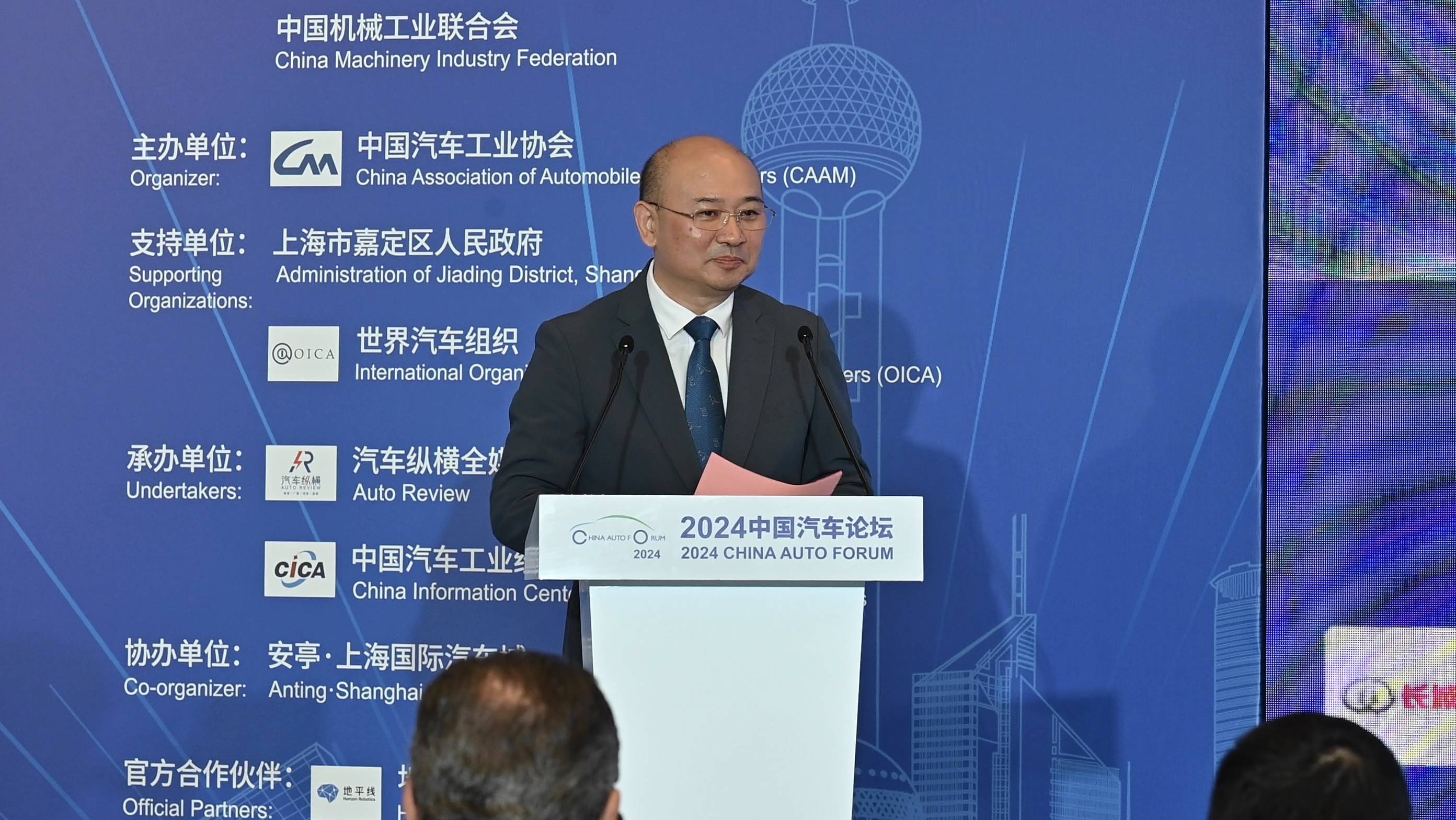 江淮汽车董事长项兴初:与华为合作首款产品年底下线