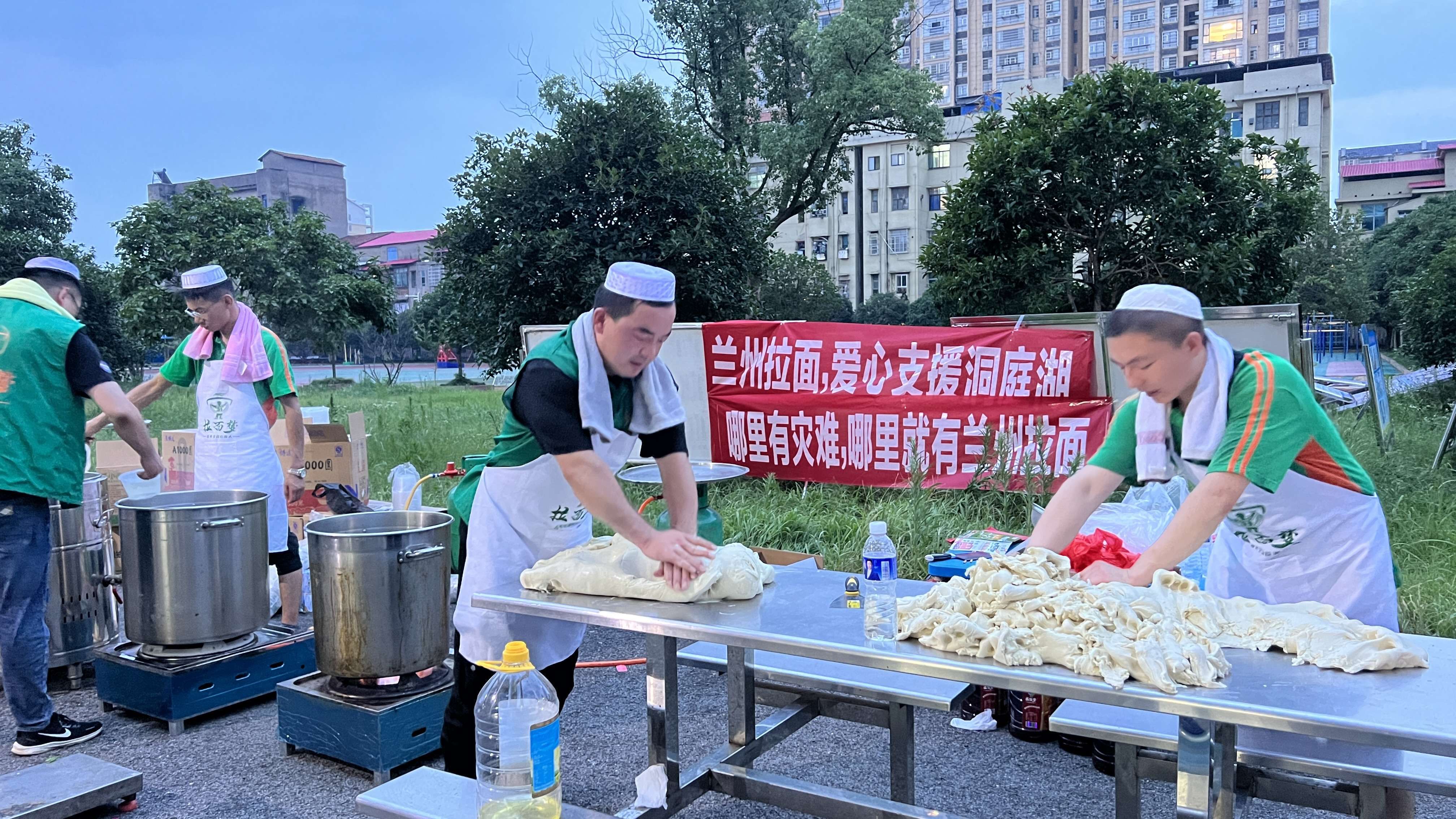 甘肃积石山马青华图片