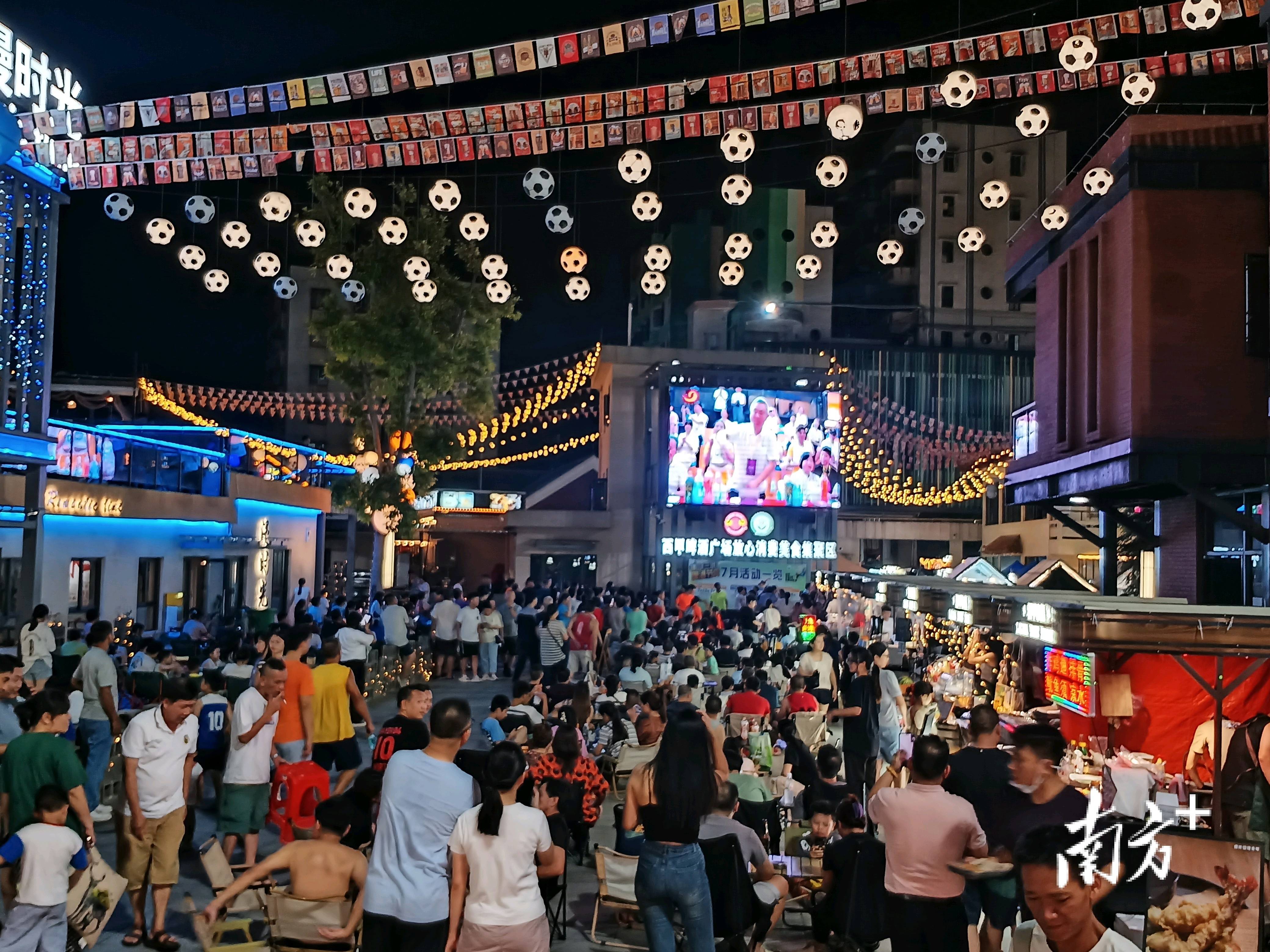 佛山"西甲"带旺筷子街夜色烟火_魏英_南方_美食