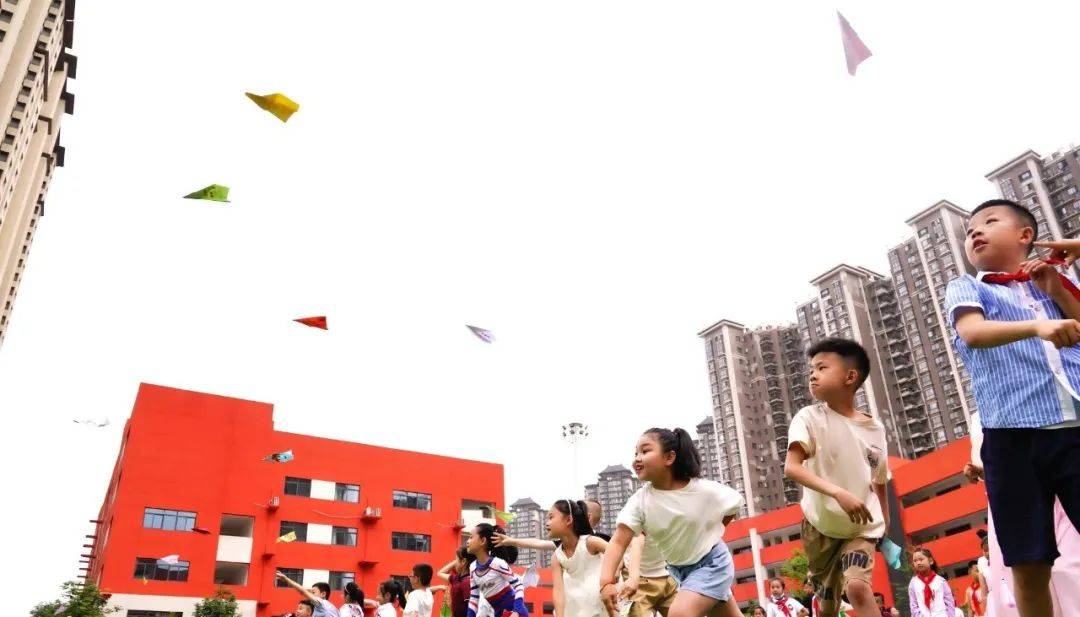 西安莲湖德杰实验小学,西安博迪恒大城小学因发展需要,现招聘以下岗位