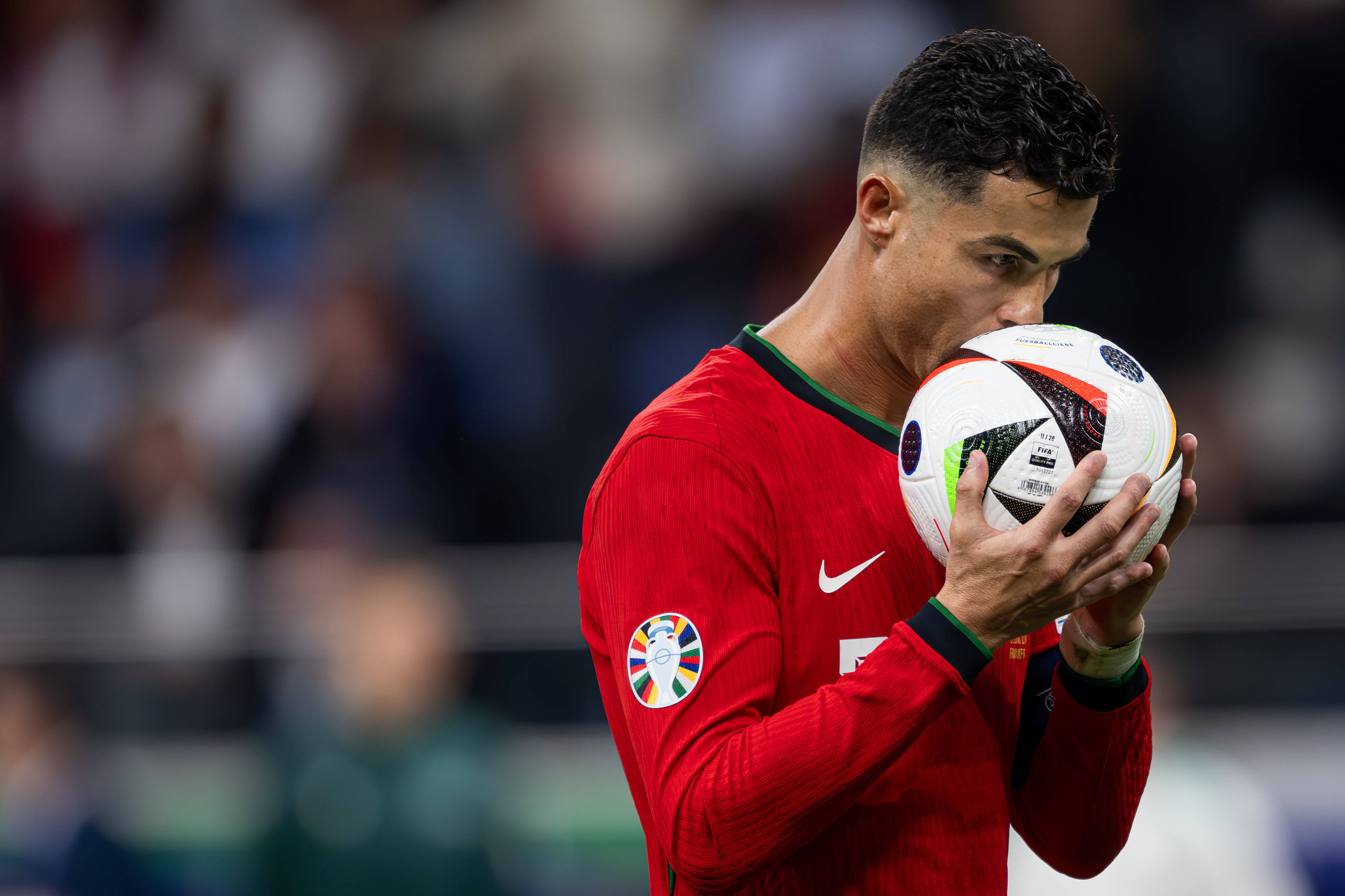 欧锦赛 | c罗黯然告别,亚马尔强势崛起——2024欧锦赛老将新星盘点