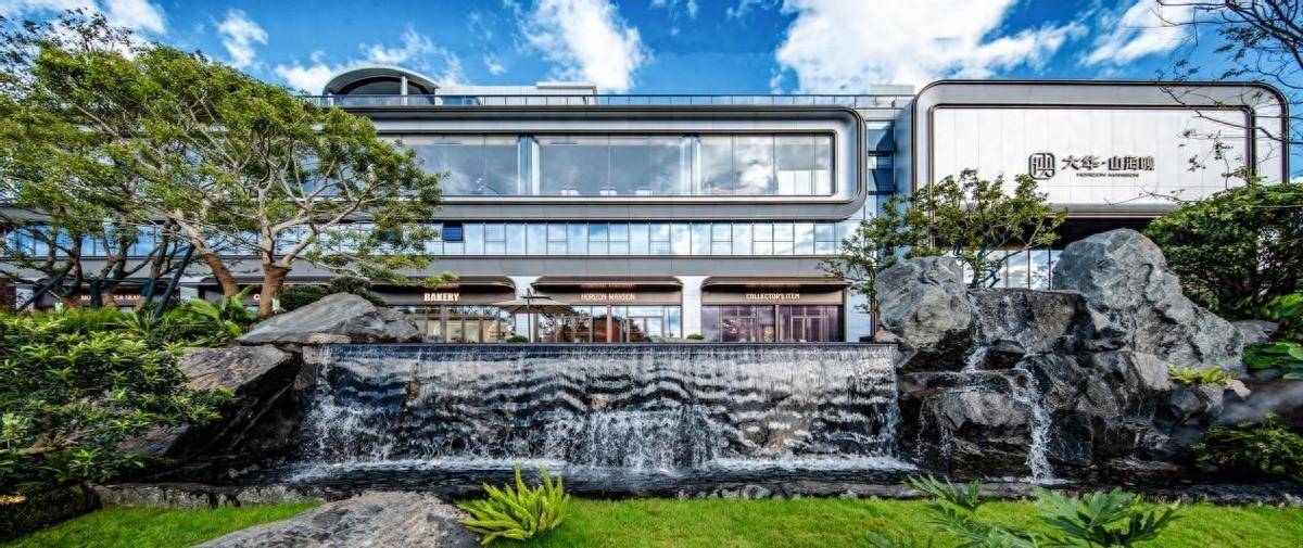 大华·山海映艺术中心盛大开放,惊艳大理!