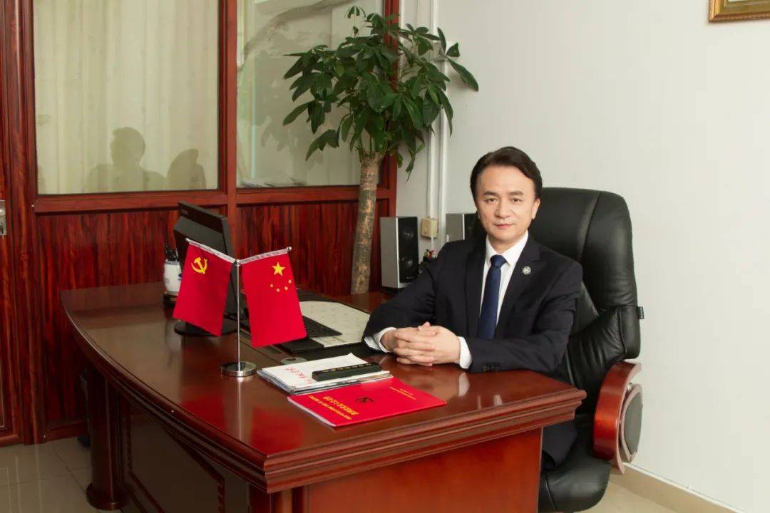 医管访谈录 | 专访中南大学湘雅三医院何庆南书记:以人民健康为准则