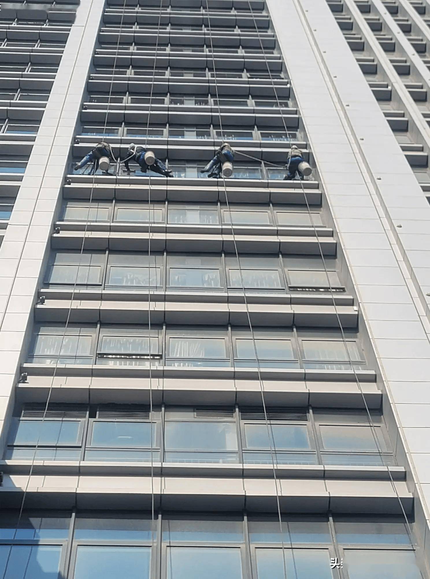 外墙清洗|铝塑板清洗工艺