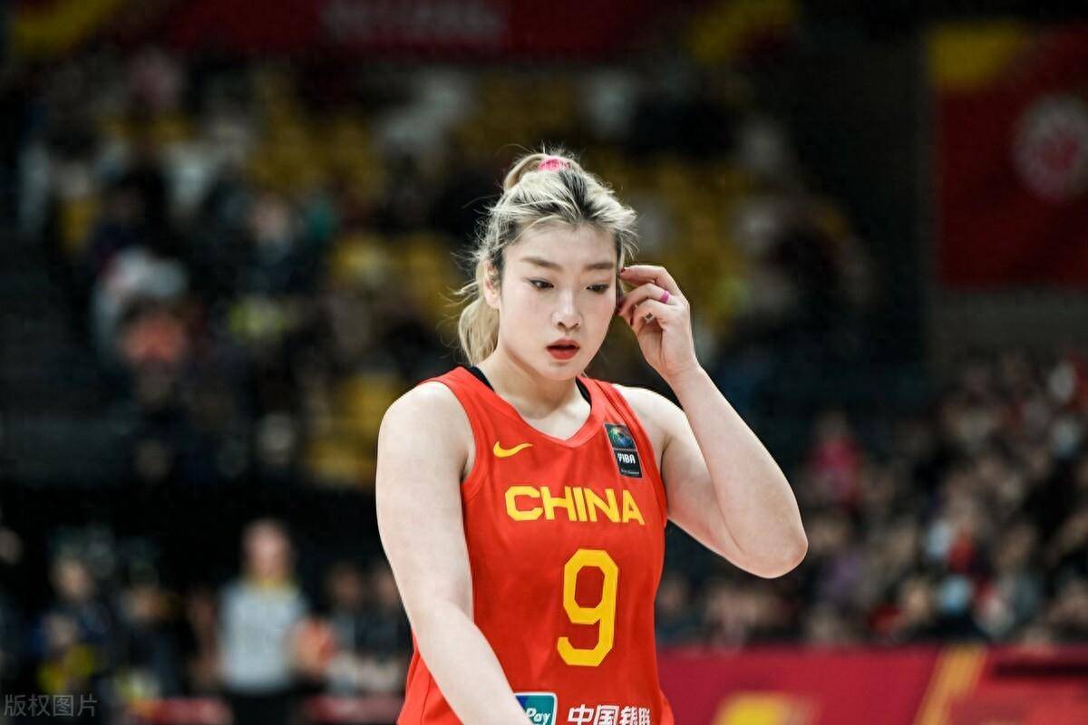 恭喜女篮，张隆正式上任，亮相新岗位，李梦祝福，爱情事业双丰收_中国_事情_前妻
