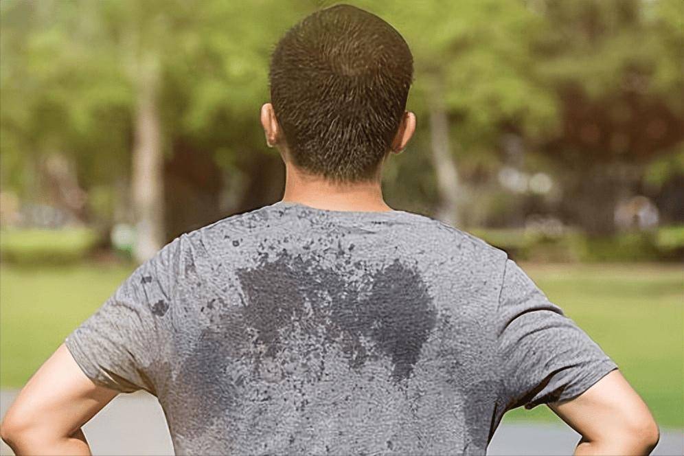 胖人一动就满头大汗是啥虚为什么在线