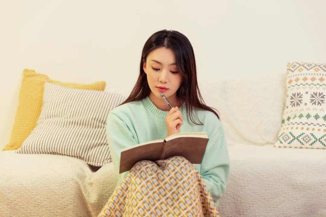 “call me names”千万别理解为 “叫我的名字”!这是一句骂人的话!_She_短语_例句