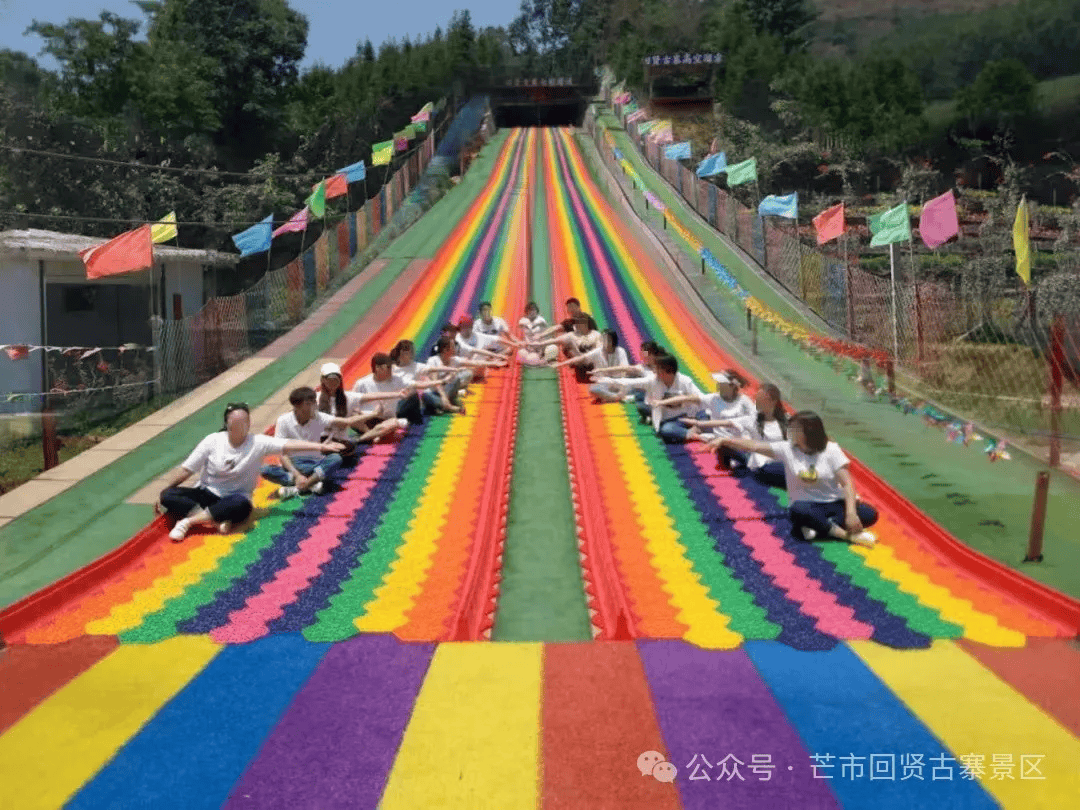 出发·去旅行 | 州庆"小长假",来芒市沉浸式旅游吧!_景区_大金塔_孔雀