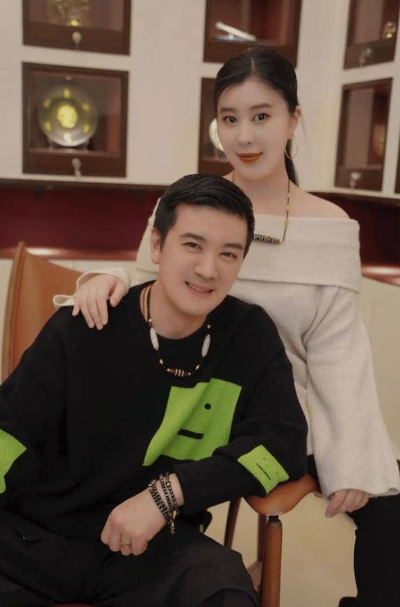 杨子与前妻陶虹为女儿庆生,杨海润长相随妈,获赞杨家最美第三代