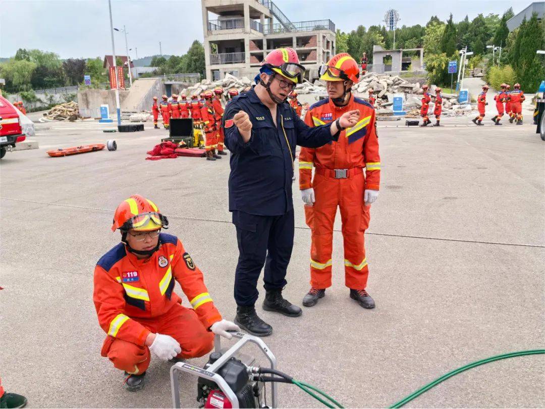 消防4名指战员赴山东济南参加地震和地质灾害救援技术初级培训圆满