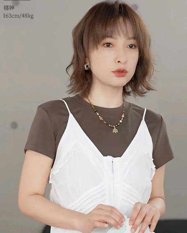 吴昕真的是言之无物,老说快本耽误了她,真让她挑大梁也不过如此