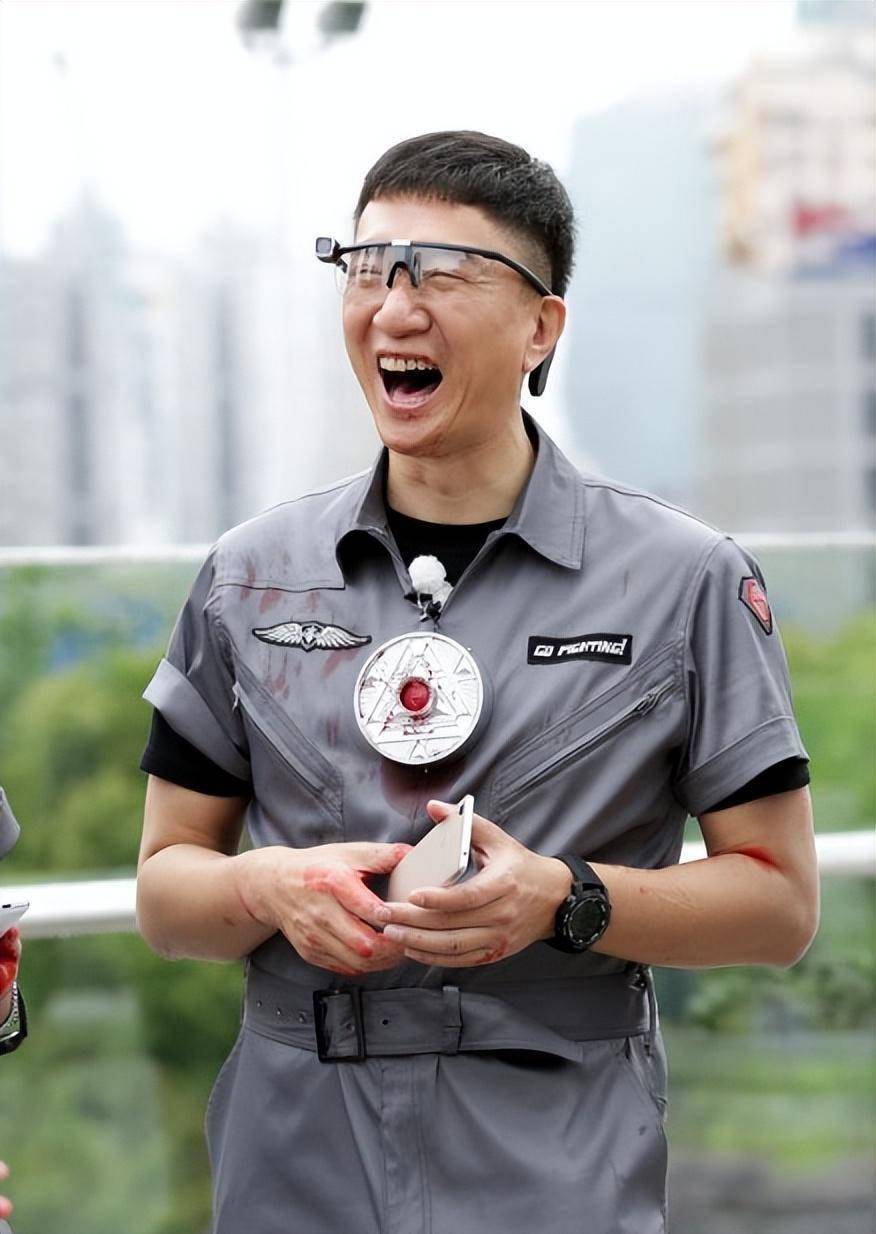 孙红雷真移民澳洲了?本人首次回应引争议,网友:不如不说