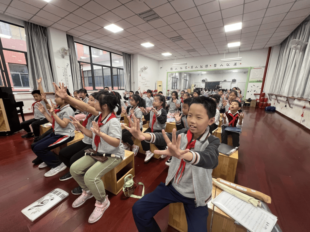 喜报|热烈祝贺金陵小学"石抱树"竖笛乐团在第十二届"我的中国梦"南京